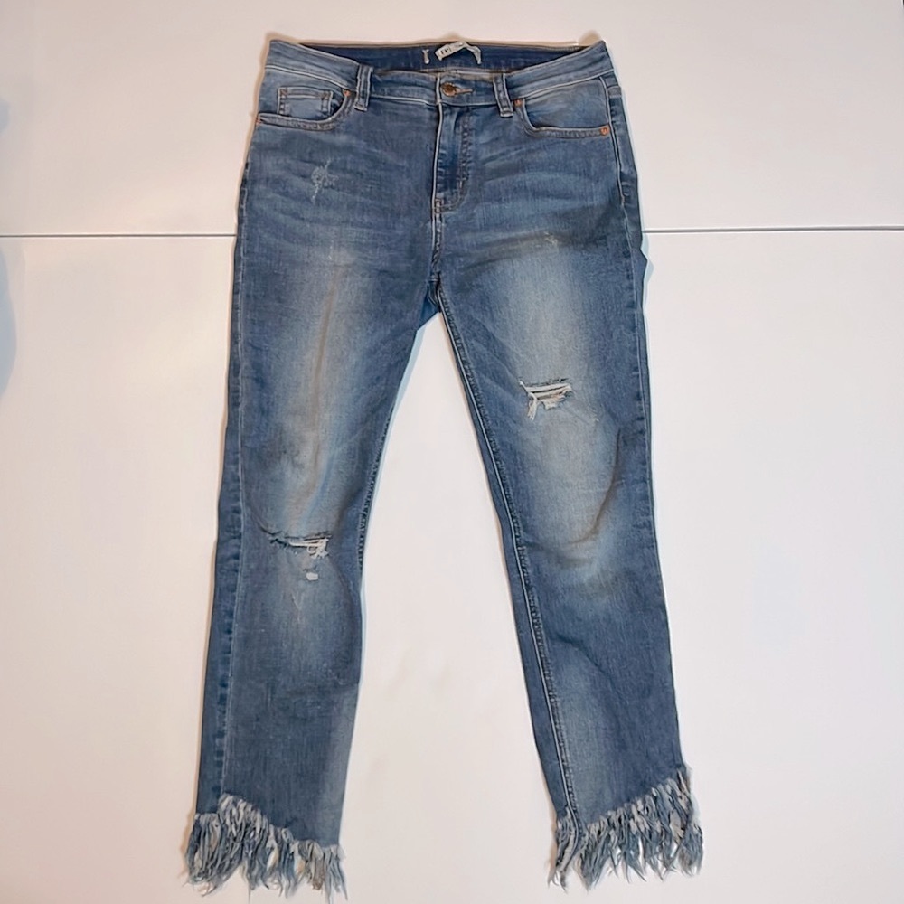 Free People raw hem boho distressed destroyed denim blue jeans 27 P with stretch